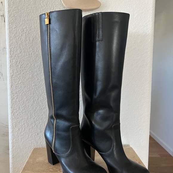 Michael Kors SG17F Tall Leather Boots Black - Picture 2 of 13